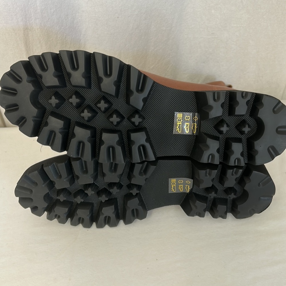 J Crew Gwen lug-sole high-shaft Chelsea boots in leather Item BA187 10 1/2 - Picture 4 of 4